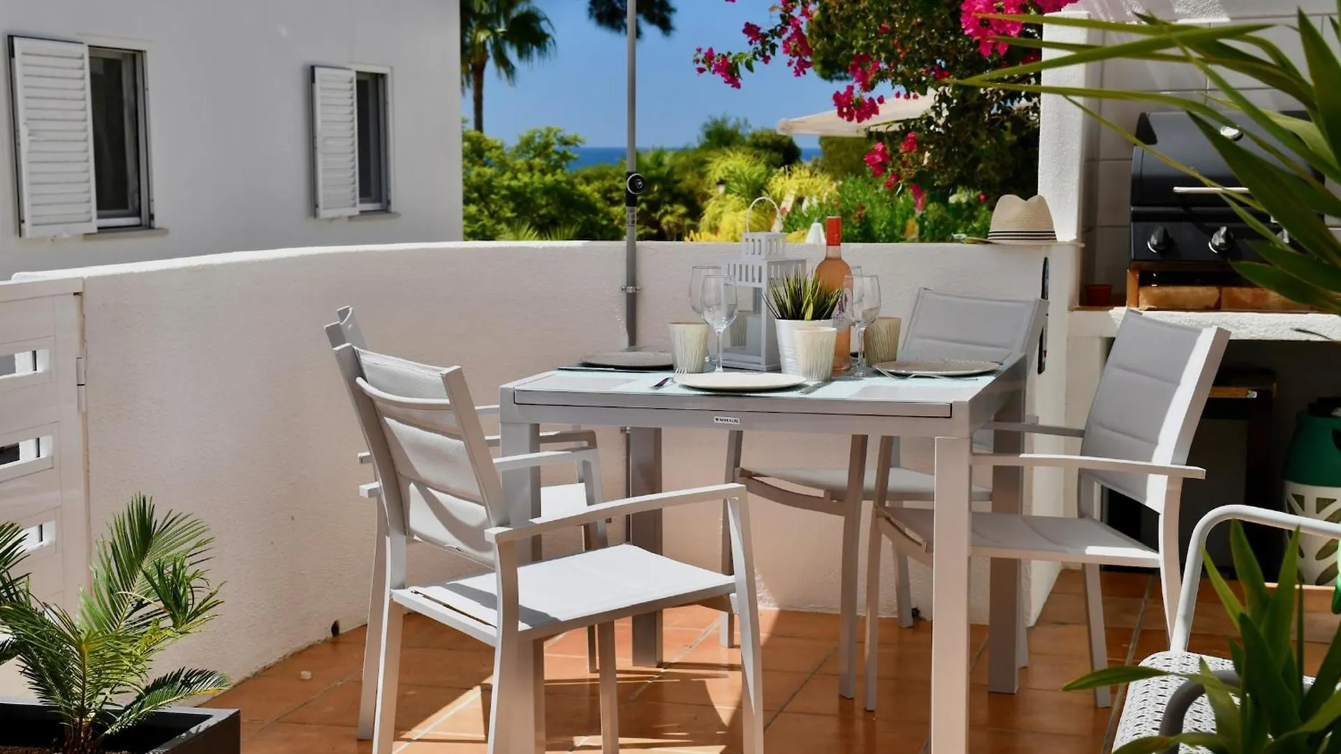 Aquamarine - Gemstone Getaway Apartment Vale do Lobo Portugal